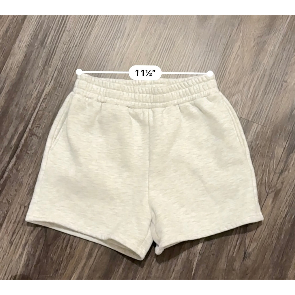 Bailey Rose Women's Light Oatmeal Fleece Lounge Sweat Shorts Elastic Waist Sz S - Picture 4 of 6